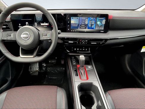 New 2026 Nissan Kicks SR image 5