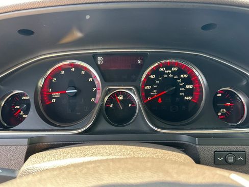 Used 2016 GMC Acadia Denali FWD image 28