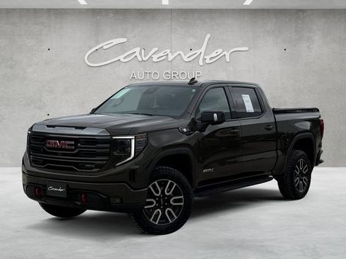 Used 2023 GMC Sierra 1500 AT4 w/ Technology Package AWD/4WD image 1