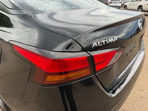 Used 2020 Nissan Altima 2.5 S FWD image 14