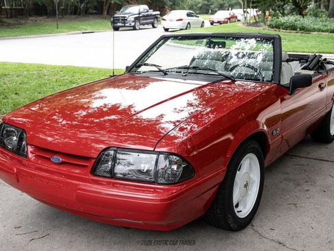 Used 1993 Ford Mustang LX RWD image 14