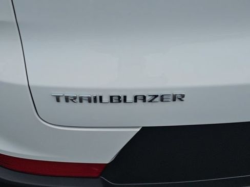 New 2026 Chevrolet TrailBlazer LS w/ LS Convenience Package FWD image 33