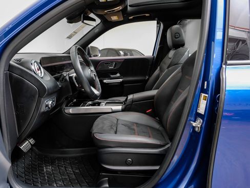 Used 2024 Mercedes-Benz GLB 250 image 4