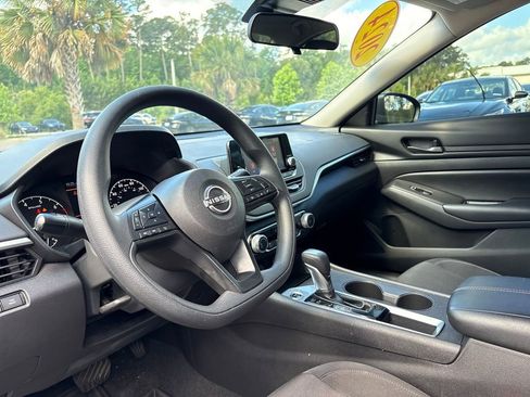 Certified 2024 Nissan Altima 2.5 S FWD image 7