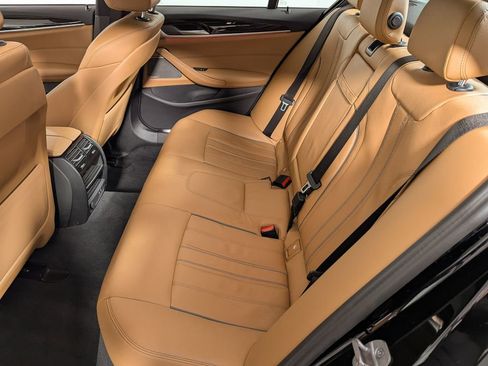 Certified 2023 BMW 530i xDrive w/ Premium Package image 45