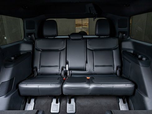 Used 2025 Ford Expedition Platinum w/ Stealth Performance Package image 34