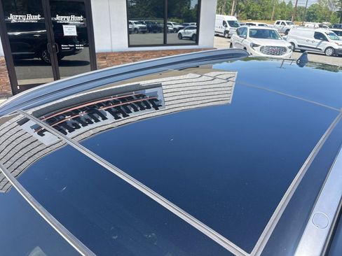 Used 2023 Hyundai Santa Fe Limited AWD/4WD image 12