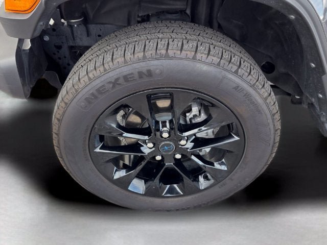 Used 2025 Jeep Wrangler Unlimited Sahara AWD/4WD image 9