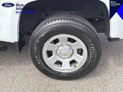 Used 2021 Chevrolet Colorado W/T w/ WT Convenience Package RWD image 7