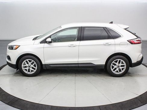 Certified 2023 Ford Edge SEL image 7