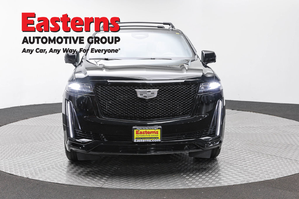 Used 2024 Cadillac Escalade ESV Sport Platinum w/ LPO, ONYX Package AWD/4WD image 3