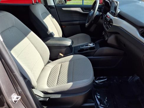 Certified 2022 Ford Escape SE w/ SE Sport Appearance Package image 29