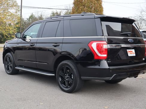Used 2021 Ford Expedition XLT image 9