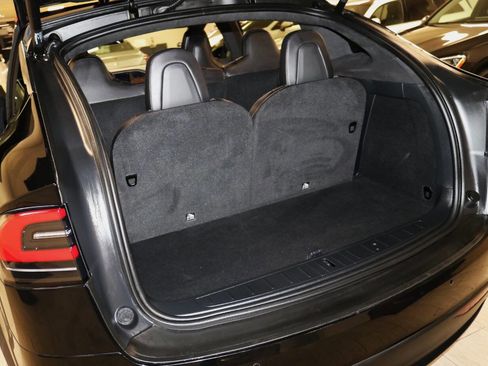 Used 2020 Tesla Model X image 99