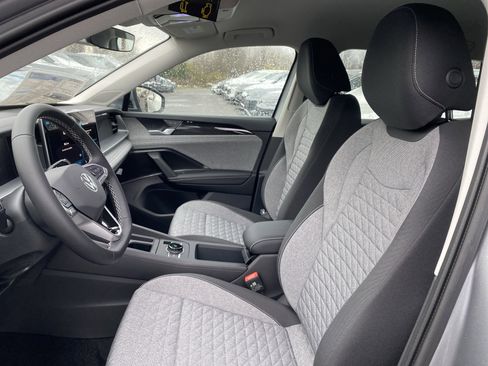 New 2025 Volkswagen Tiguan S image 16