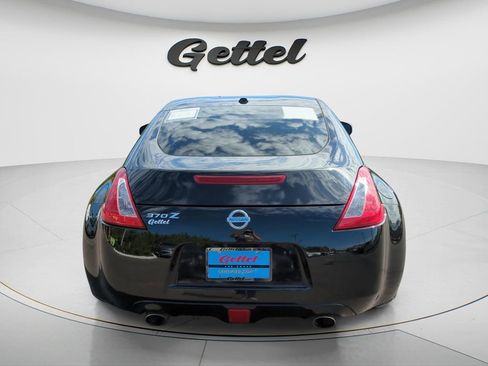 Used 2015 Nissan 370Z Touring RWD image 6
