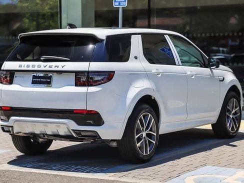 New 2024 Land Rover Discovery Sport S image 4