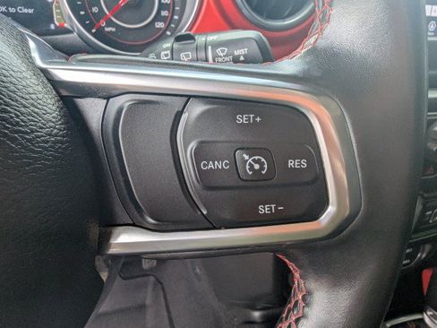 Used 2018 Jeep Wrangler Unlimited Rubicon AWD/4WD image 13