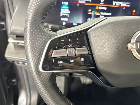 Used 2023 Nissan Ariya AWD image 15