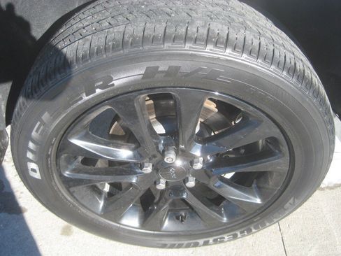 Used 2021 Jeep Grand Cherokee Laredo X image 9