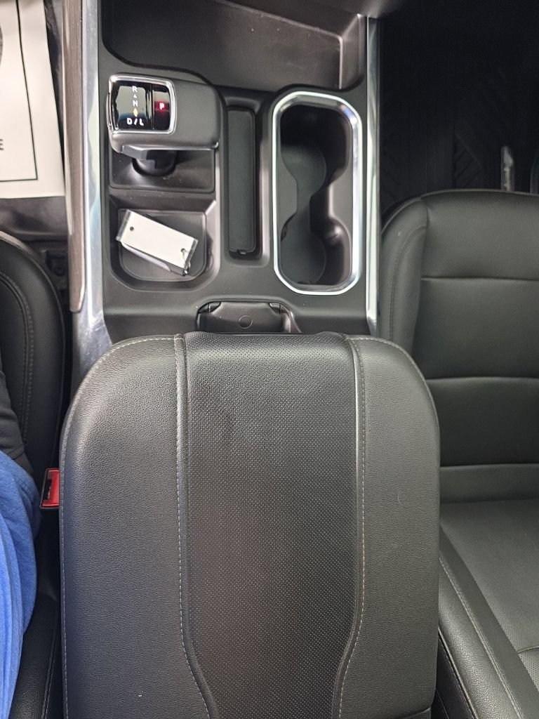 Used 2023 Chevrolet Silverado 1500 LTZ w/ LTZ Convenience Package II AWD/4WD image 21