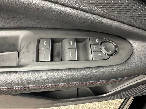 Used 2024 Chevrolet Blazer EV RS image 29