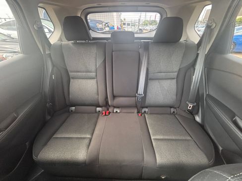 Used 2025 Nissan Rogue SV AWD/4WD image 38