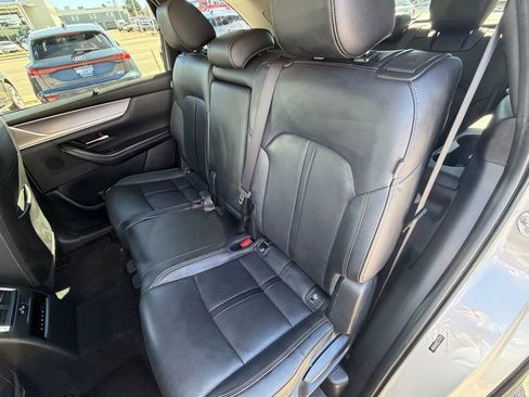 Used 2024 MAZDA CX-90 3.3 Turbo w/ Preferred Package image 16