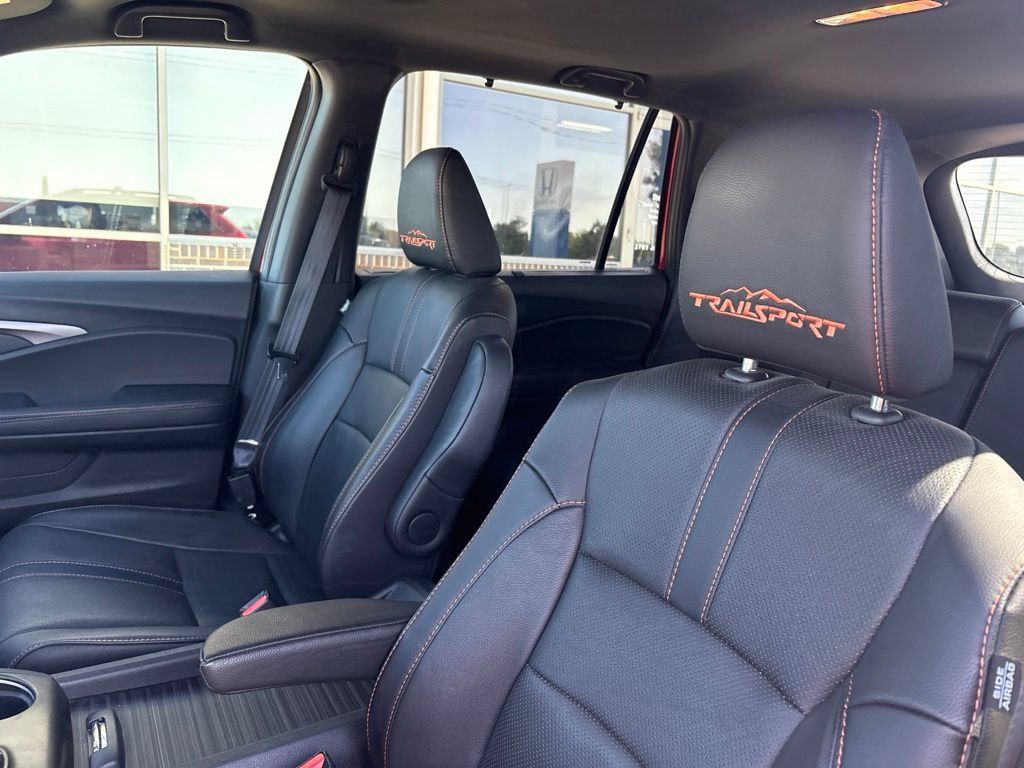 Certified 2023 Honda Passport TrailSport image 12