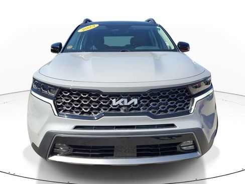 Used 2023 Kia Sorento SX Prestige image 3