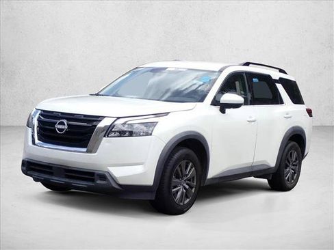 Used 2023 Nissan Pathfinder SV AWD/4WD image 11