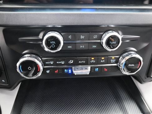 Used 2023 Ford F250 Limited AWD/4WD image 17