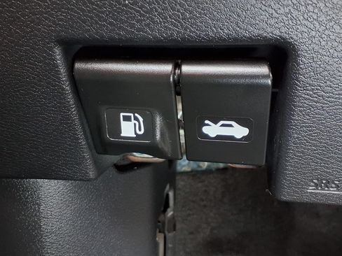Used 2020 Nissan Kicks SV FWD image 26