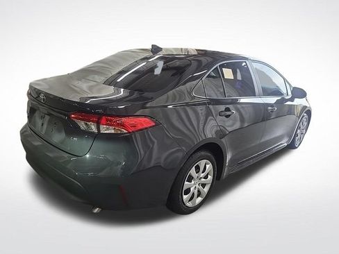Used 2025 Toyota Corolla LE FWD image 4
