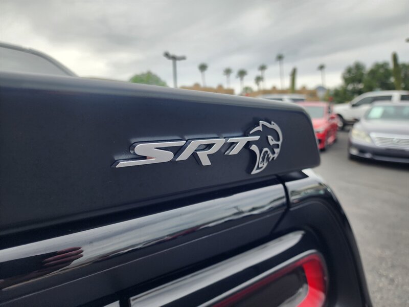 Used 2017 Dodge Challenger SRT Hellcat RWD image 12
