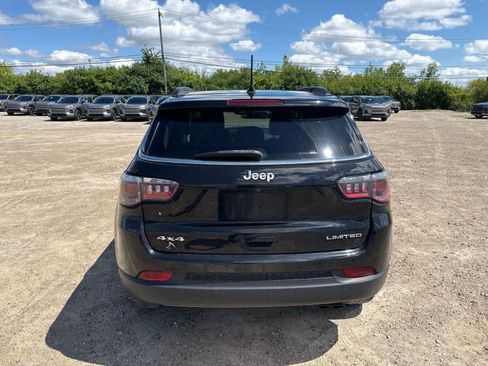 Used 2018 Jeep Compass Limited w/ Navigation Group AWD/4WD image 13