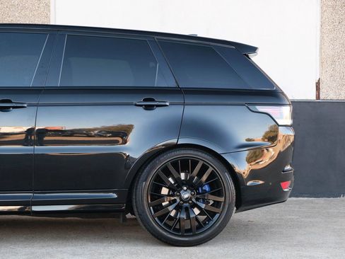 Used 2017 Land Rover Range Rover Sport SVR image 8
