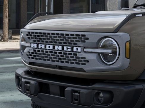 New 2026 Ford Bronco Badlands w/ Sasquatch Package image 19