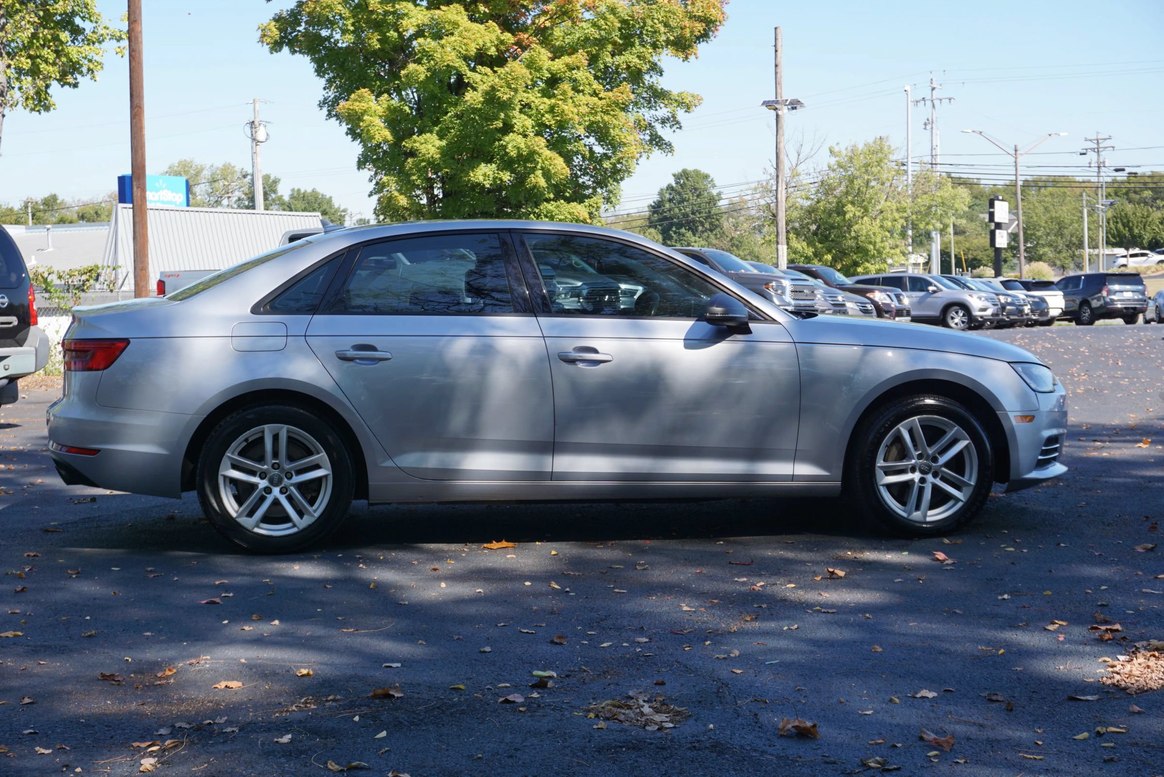 Used 2017 Audi A4 2.0T Premium w/ Audi MMI Navigation Plus AWD/4WD image 4