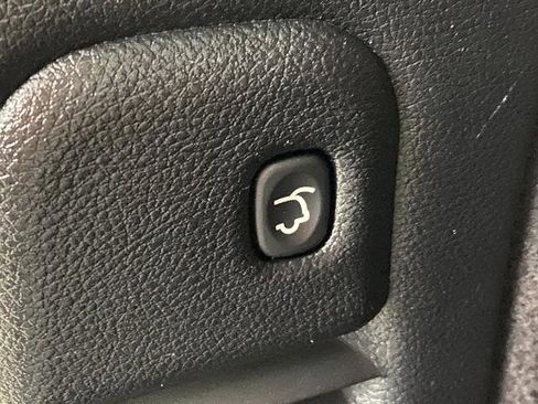 Used 2019 Dodge Durango GT image 17