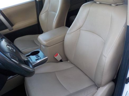 Used 2013 Toyota 4Runner SR5 image 4