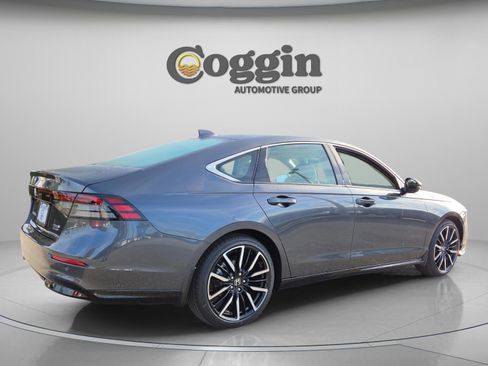 New 2026 Honda Accord Touring image 5