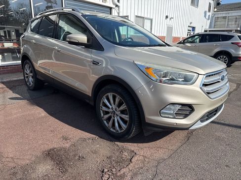 Used 2018 Ford Escape Titanium w/ Ford Safe & Smart Package image 3