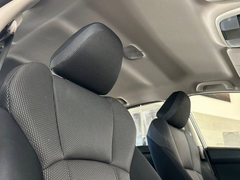 Used 2023 Subaru Crosstrek 2.0i image 17