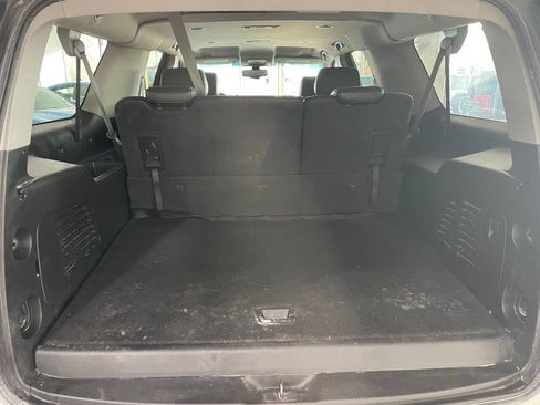 Used 2016 GMC Yukon XL SLE w/ Convenience Package image 8