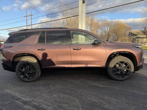New 2026 Chevrolet Traverse RS image 3