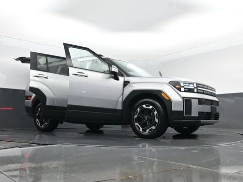 Used 2025 Hyundai Santa Fe SEL AWD/4WD image 33