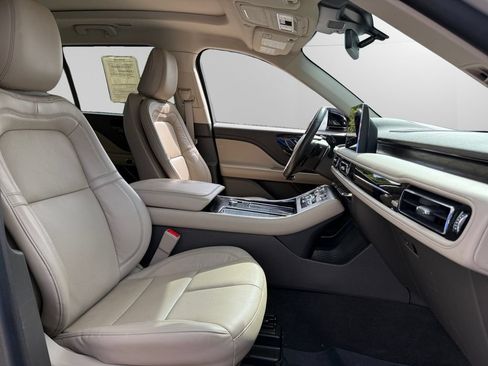 Used 2023 Lincoln Aviator Reserve RWD image 15
