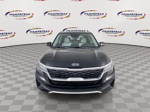 Used 2021 Kia Seltos EX AWD/4WD image 3