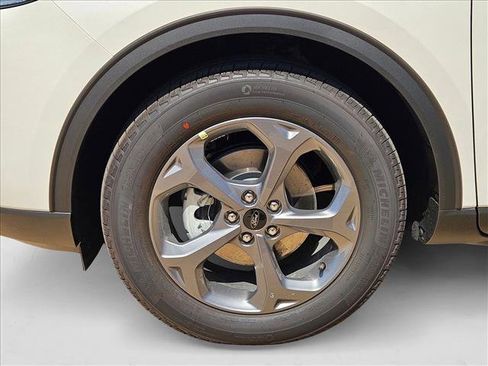 New 2025 Ford Escape ST-Line w/ Equipment Group 301A image 10